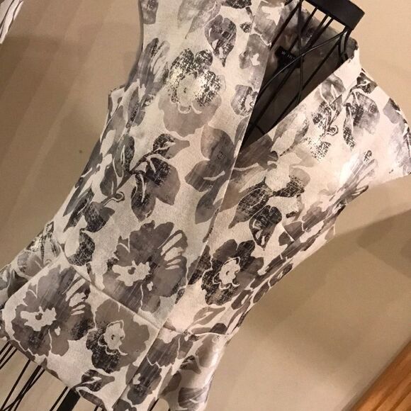 WORTH Grey & Silver Floral Print Sleeveless Top 8 - Picture 3 of 8